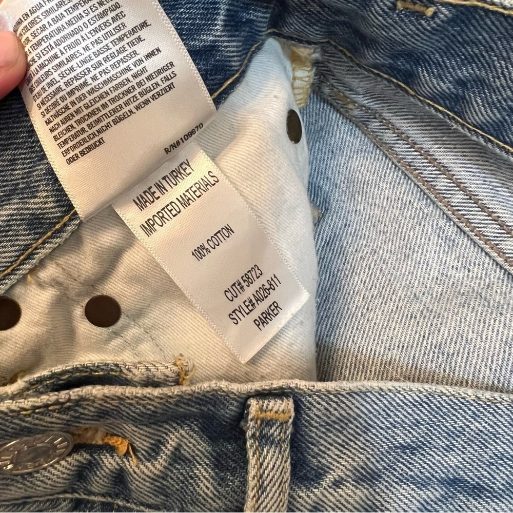 AGOLDE Parker Denim Shorts - Picture 8 of 9